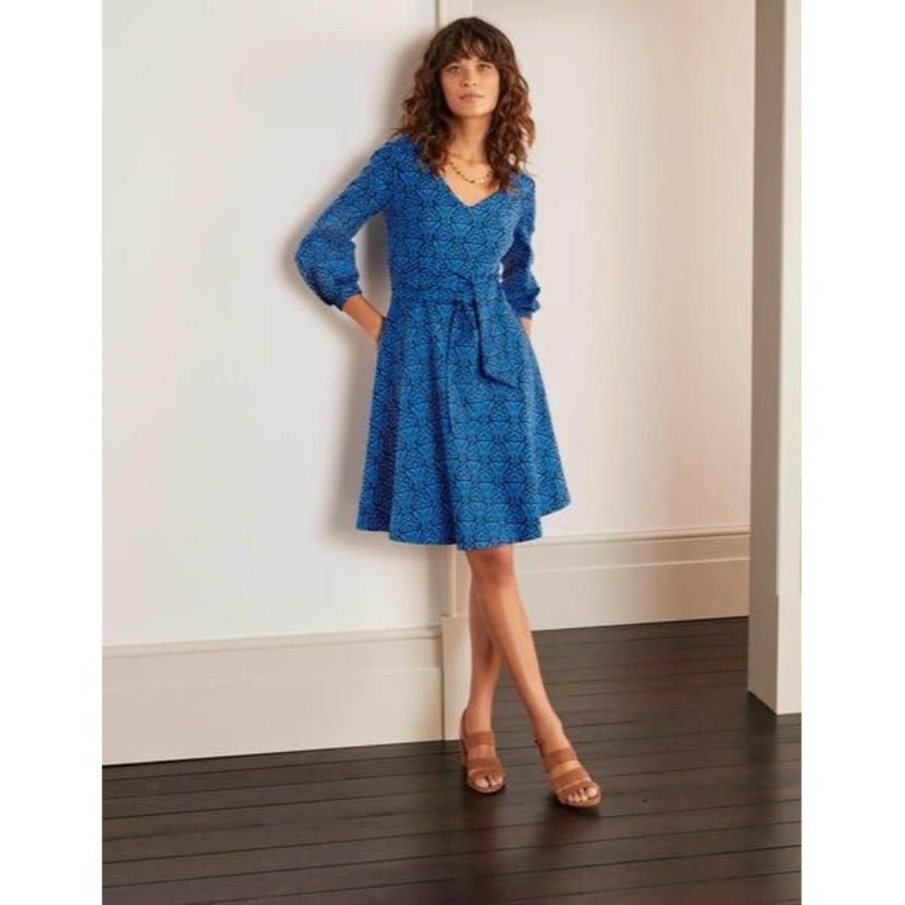 Boden Benedicta Belted Ponte Dress Size 8L Blue Floret